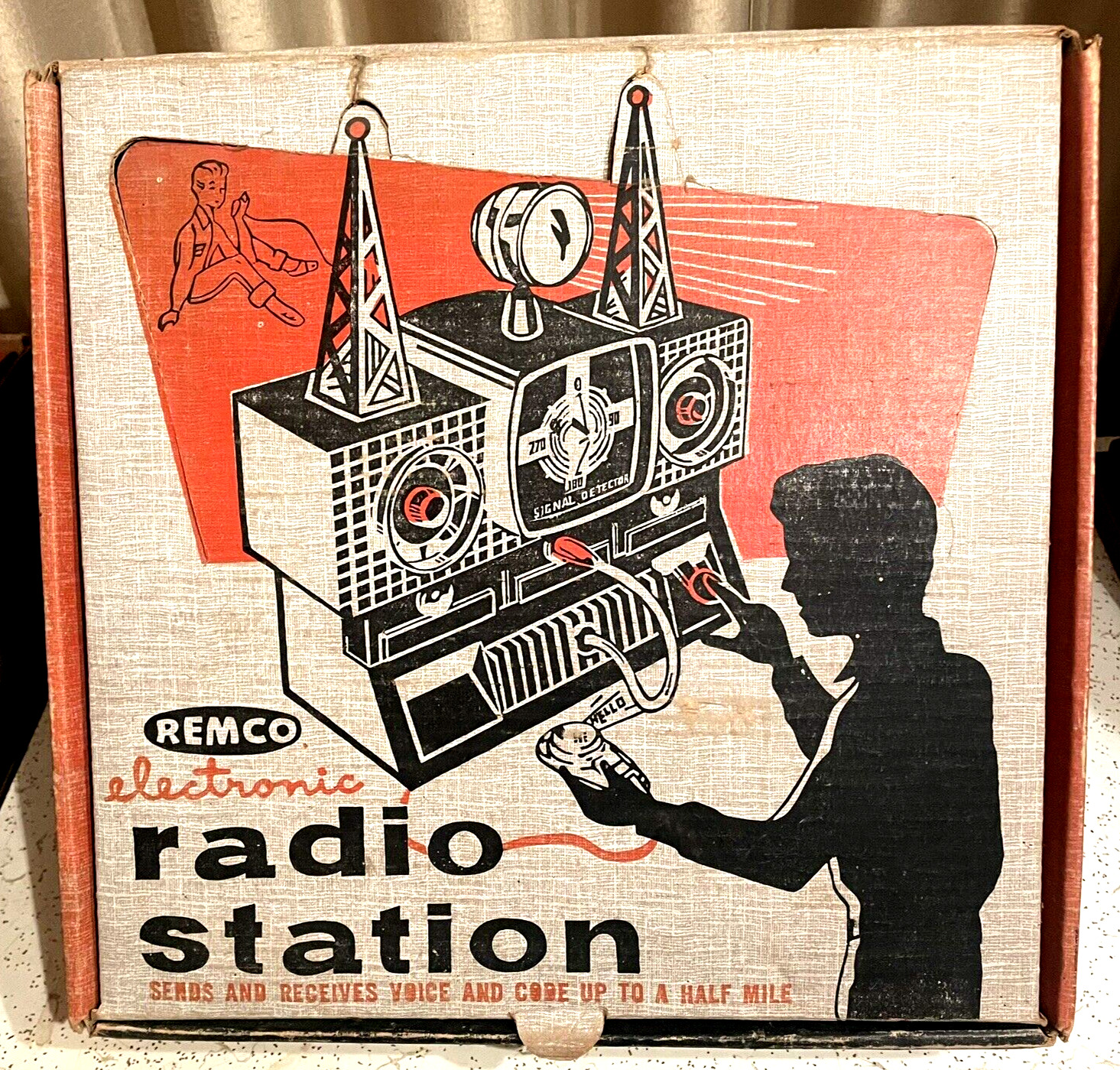 VINTAGE REMCO ELECTRONIC RADIO STATION in ORIGINAL BOX
