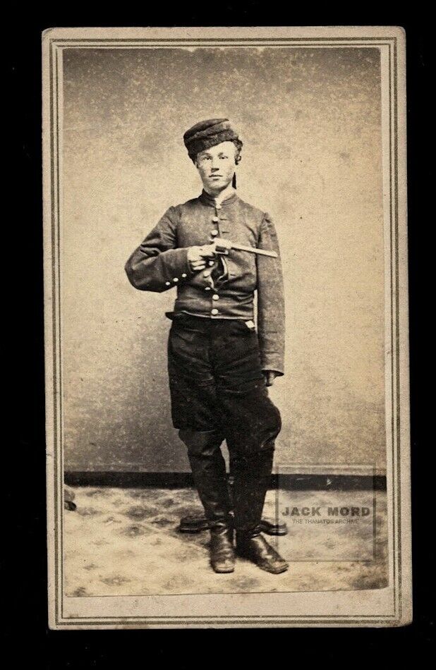YOUNG Armed Civil War Soldier Holding Gun - Champlain New York 1860s CDV Photo