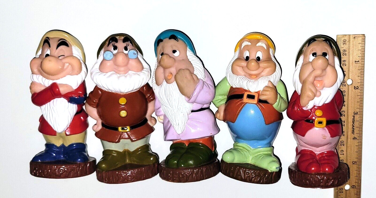 Vintage 1990s Snow White And The Seven Dwarfs 5\