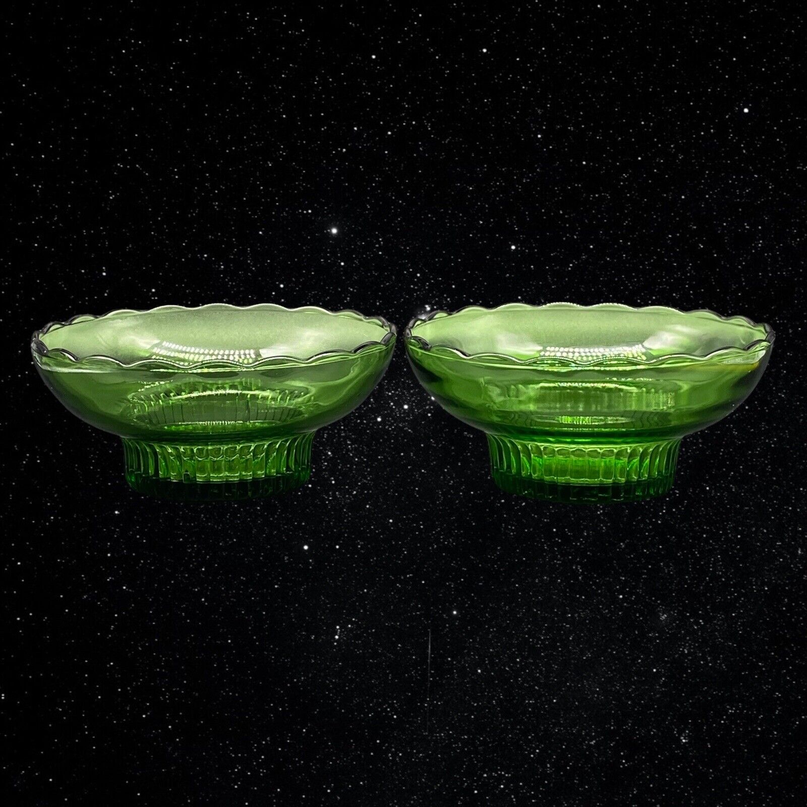 Set Of 2 Vintage E.O. Brody Co. Green Glass Dish Bowl Scallop Edges 2.5”T 6.5”W