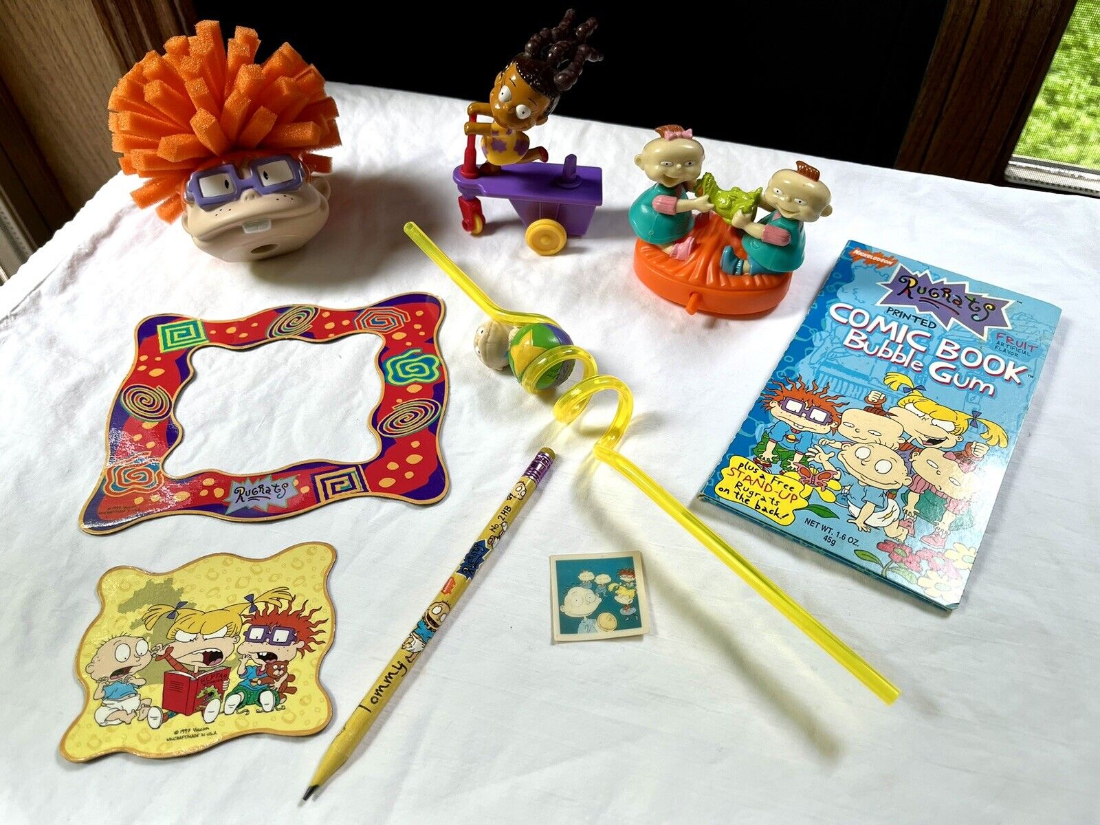 90s Rugrats LOT Chuckie Scrubby, Tommy Straw, Figurines, Magnets, Pencil, Gum