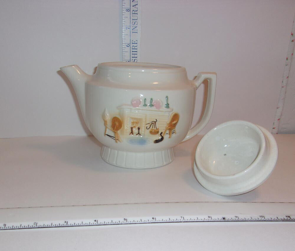 Vintage Porcelier Vitreous Teapot  Raised Hearth Artwork Grannycore  1940’s USA