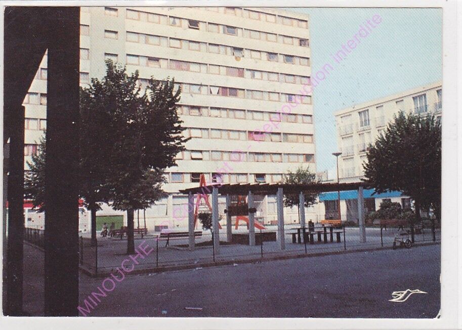 Cpsm 94800 Villejuif Place Maurice Taylor EDT La Stork ca1986