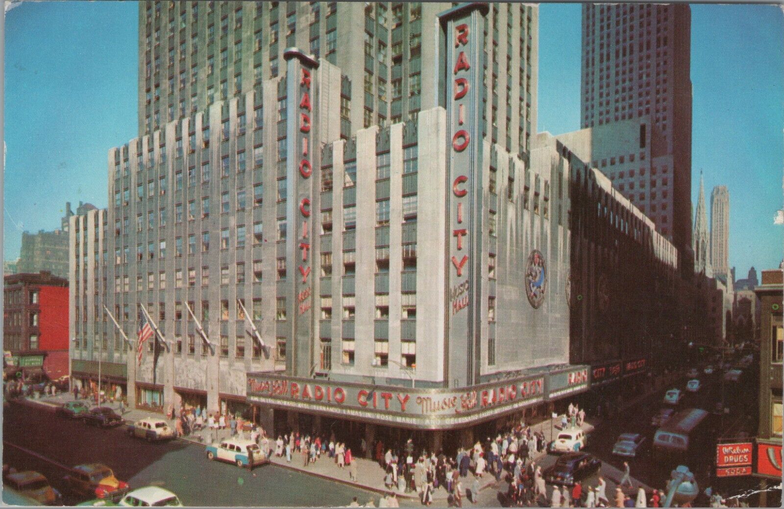 c1960 Radio City Music Hall New York City taxis autos crowds postcard C582