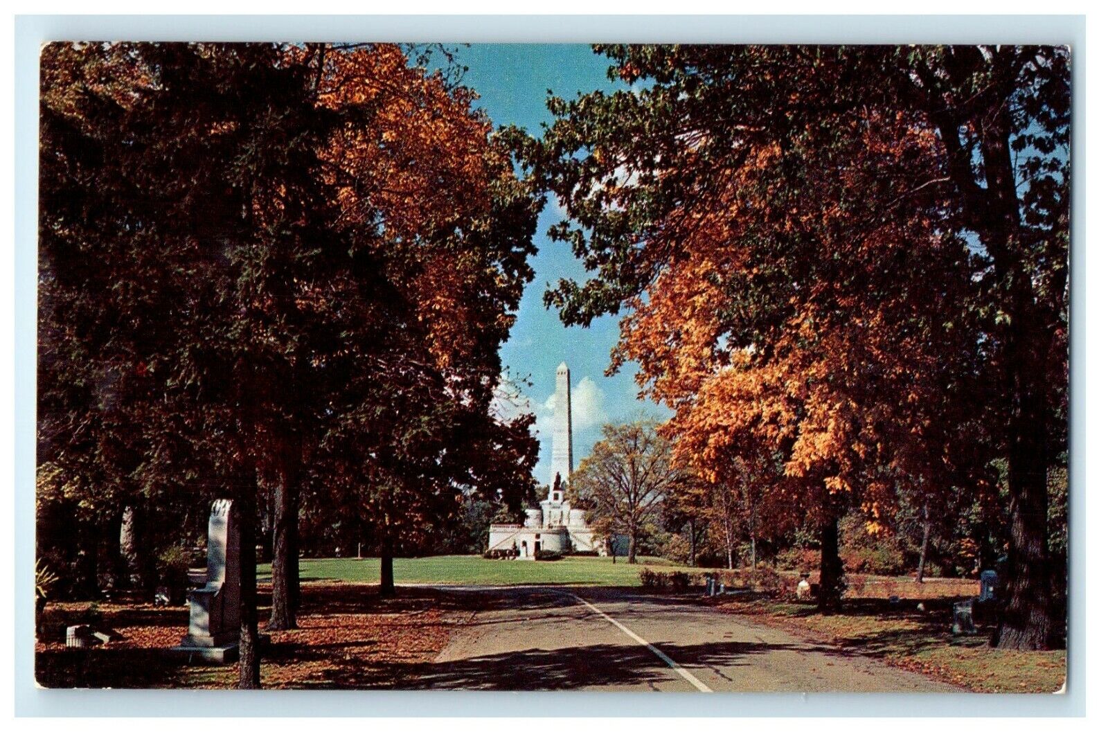 c1950\'s Lincoln\'s Tomb Oak Bridge Cemetery Springfield Illinois IL Postcard
