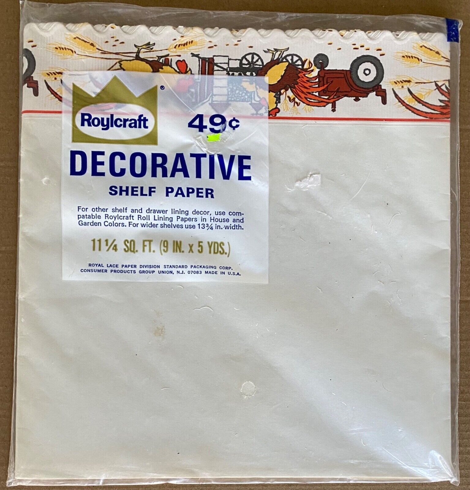 NIP Vintage Roylcraft Fall Decorative Shelf Paper 11.25 square feet 9” x 5 yards