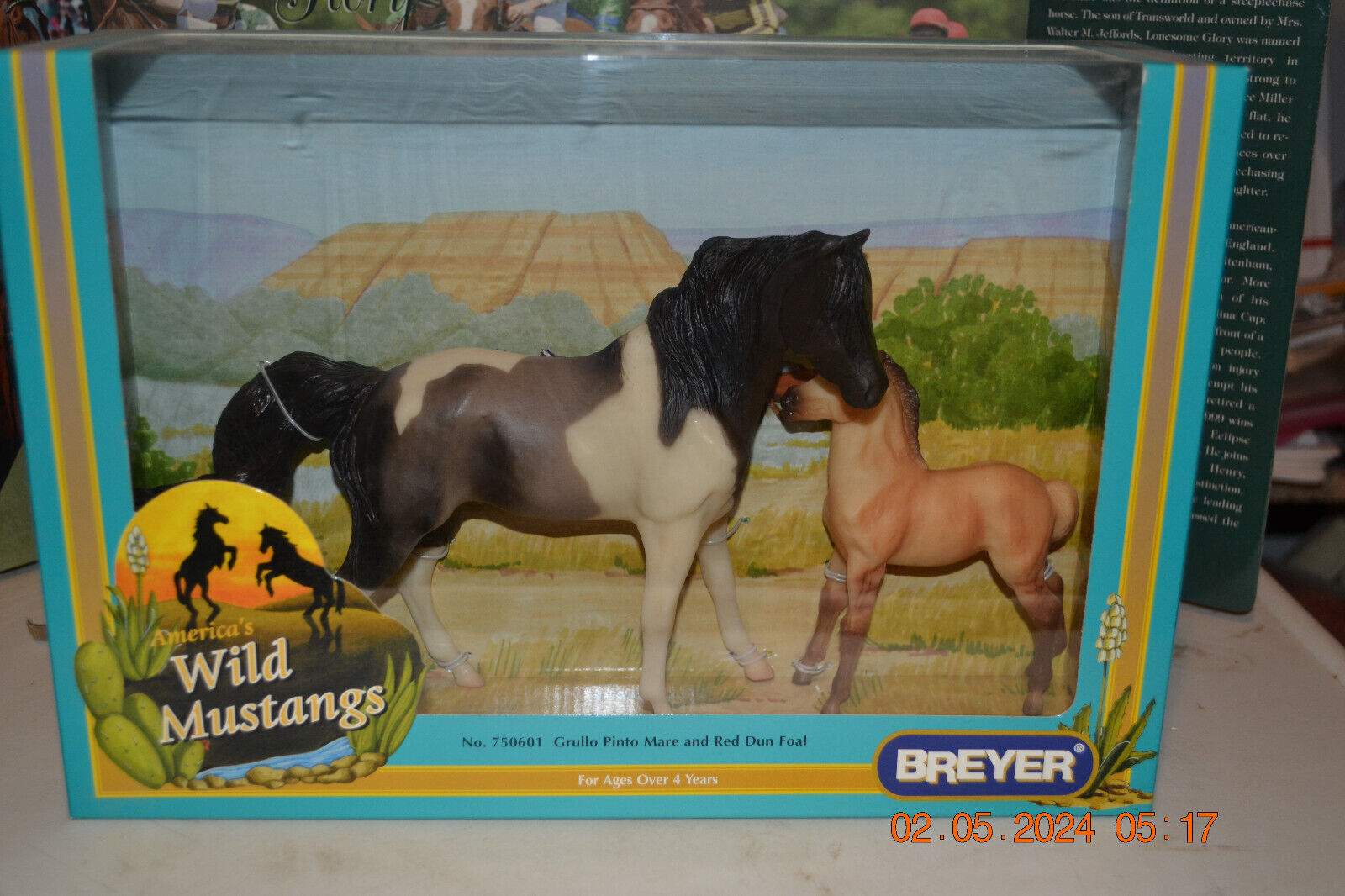 Breyer Horse Wal Mart Wild Mustangs NIB NBRB #750601 2001 variation #2