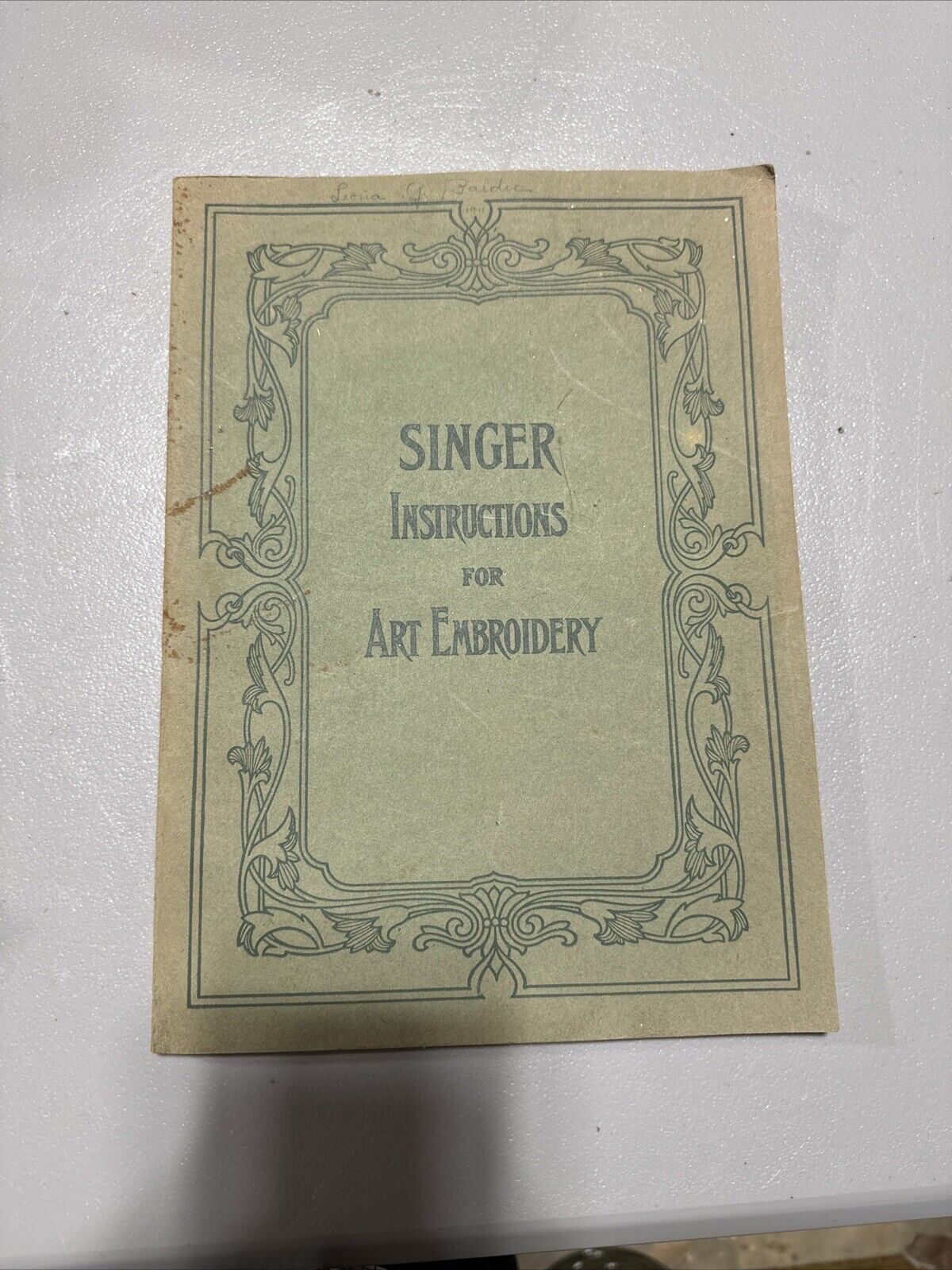 Antique Singer Instructions For Art Embroidery Book 1911. Extremely RARE