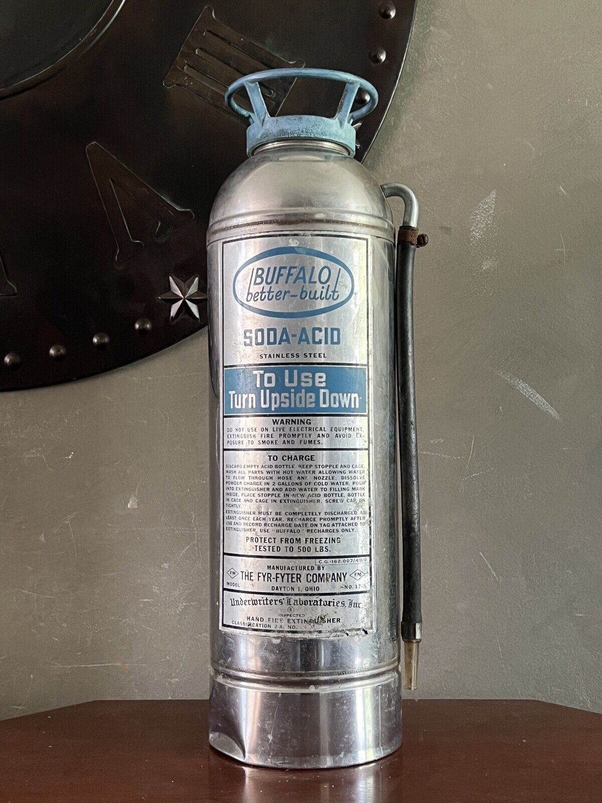 Vintage Buffalo Fyr-Fyter 2.5 Gallon Soda Acid Fire Extinguisher Empty