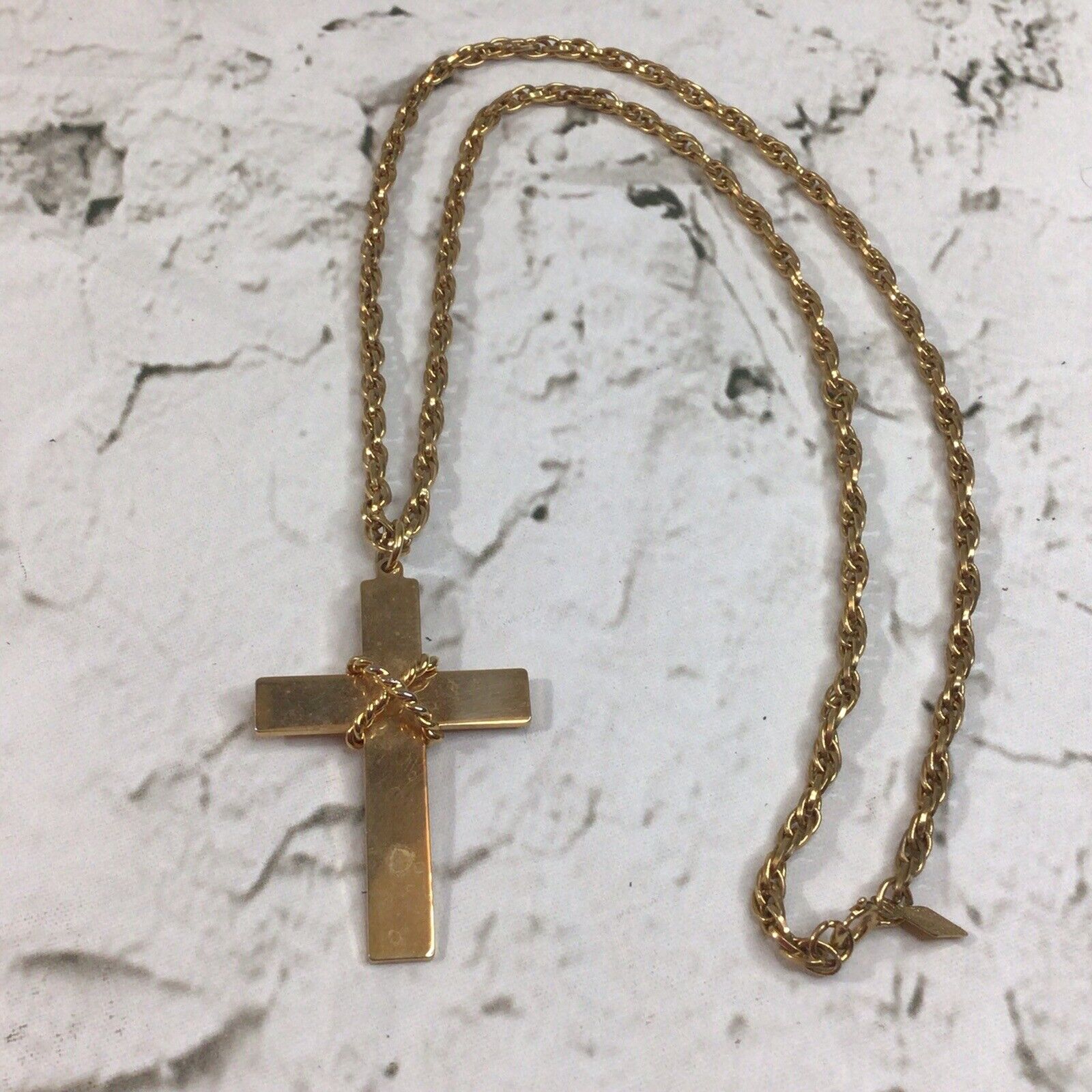Sarah Coventry Gold Toned Cross Necklace Religious Christianity Catholicism