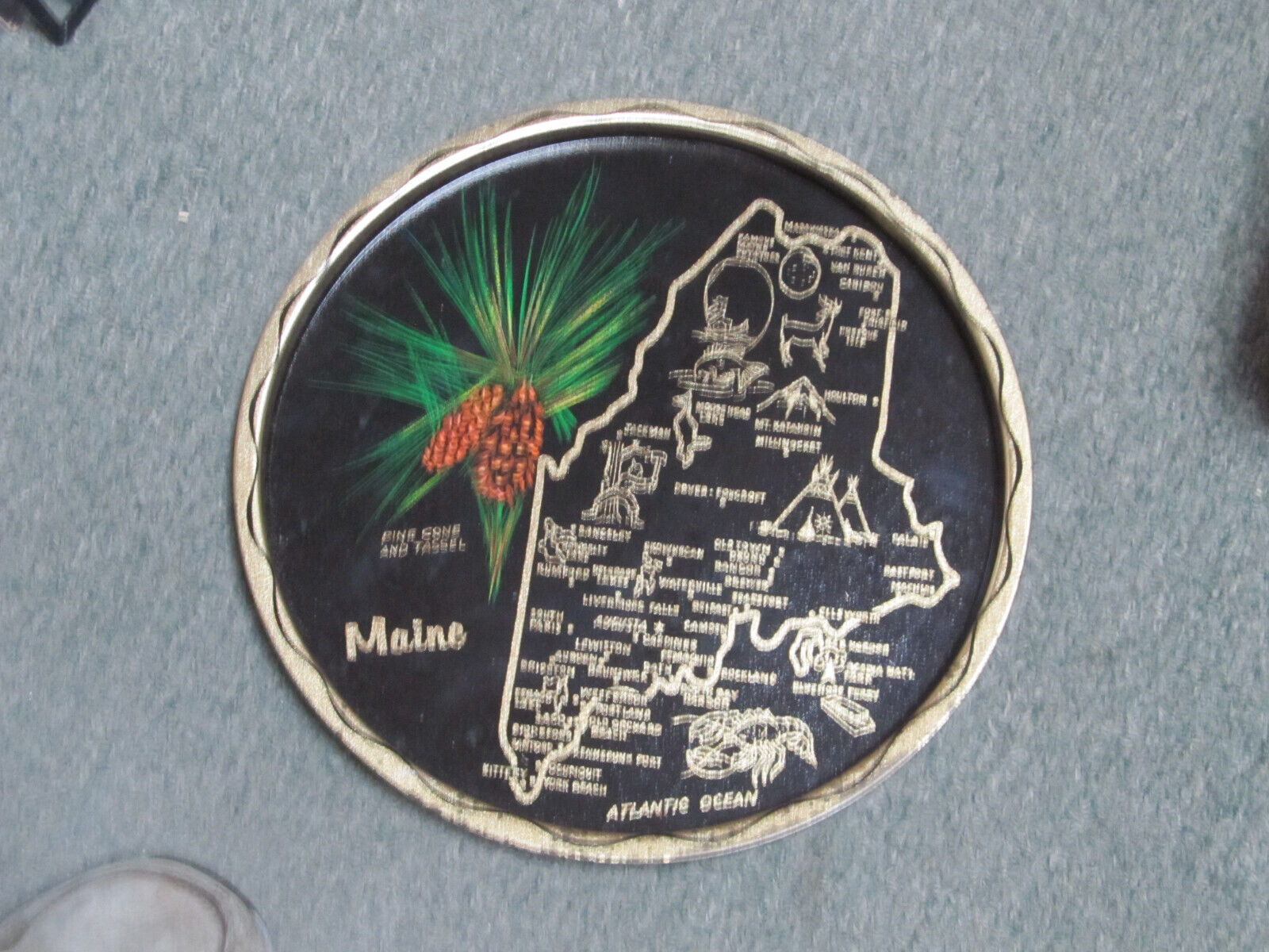 Vintage   MAINE   Black State Round Metal Tray Souvenir  11 INCHES