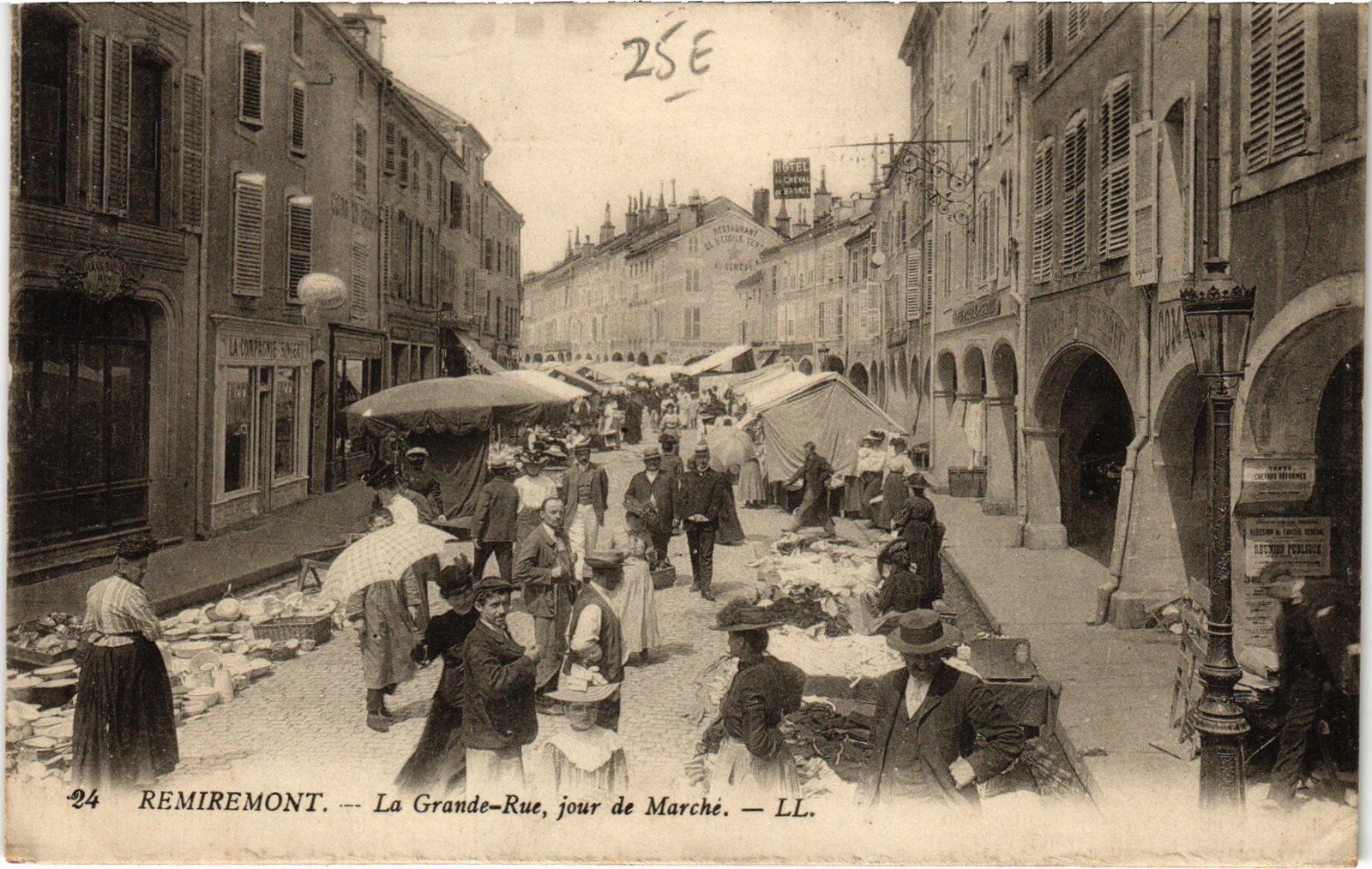 CPA Remiremont Grande Rue Market Day (1276806)