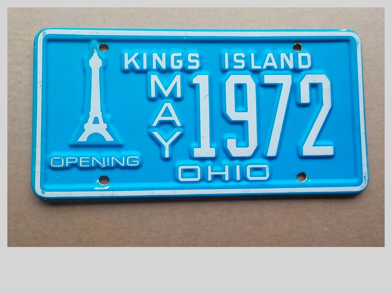 VINTAGE OPENING DAY MAY 1972 KINGS ISLAND NORMAL SIZE PLASTIC LICENSE PLATE