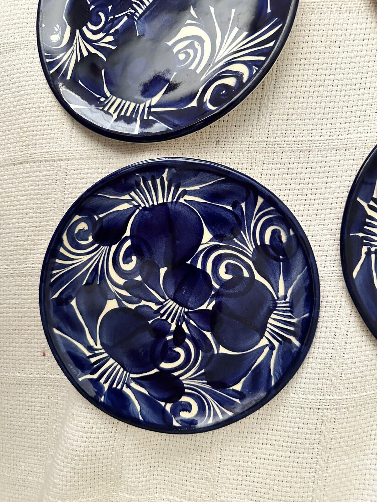 Vtg hand painted Guanajato Mexican pottery Plates Talavera Azul 20 Cm/8” In. Ea.