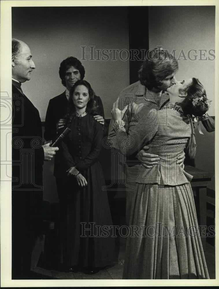 1980 Press Photo Actor Melissa Gilbert and co-stars, Little House on the Prairie