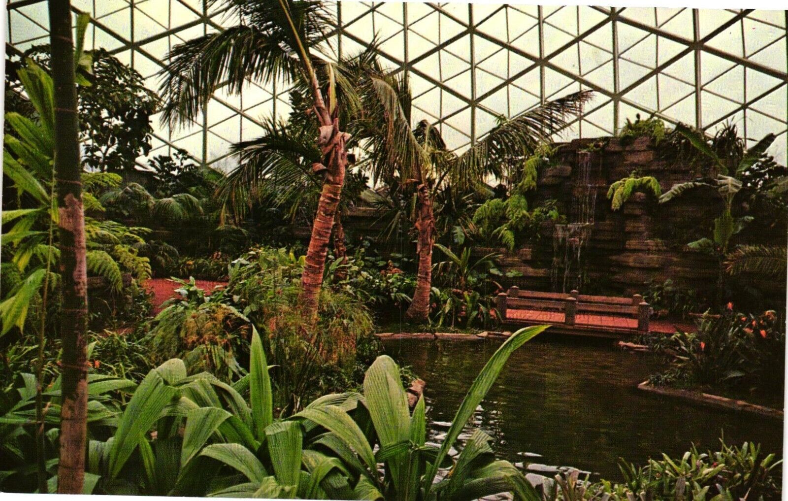 Postcard Horticultural Conservatory Mitchell Park, Milwaukee Wisconsin