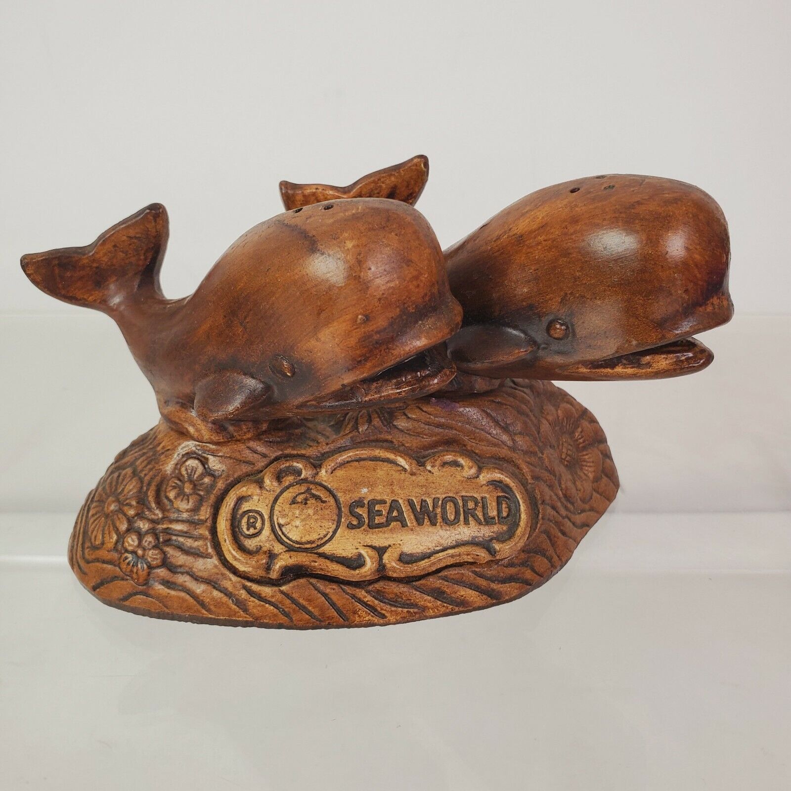 Vintage Treasure Craft Salt Pepper Shaker SeaWorld Whales Orca Ceramic Wood HN