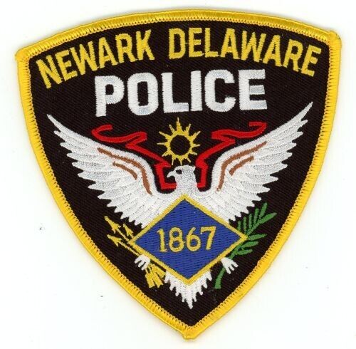 DELAWARE DE NEWARK POLICE NICE SHOULDER PATCH SHERIFF