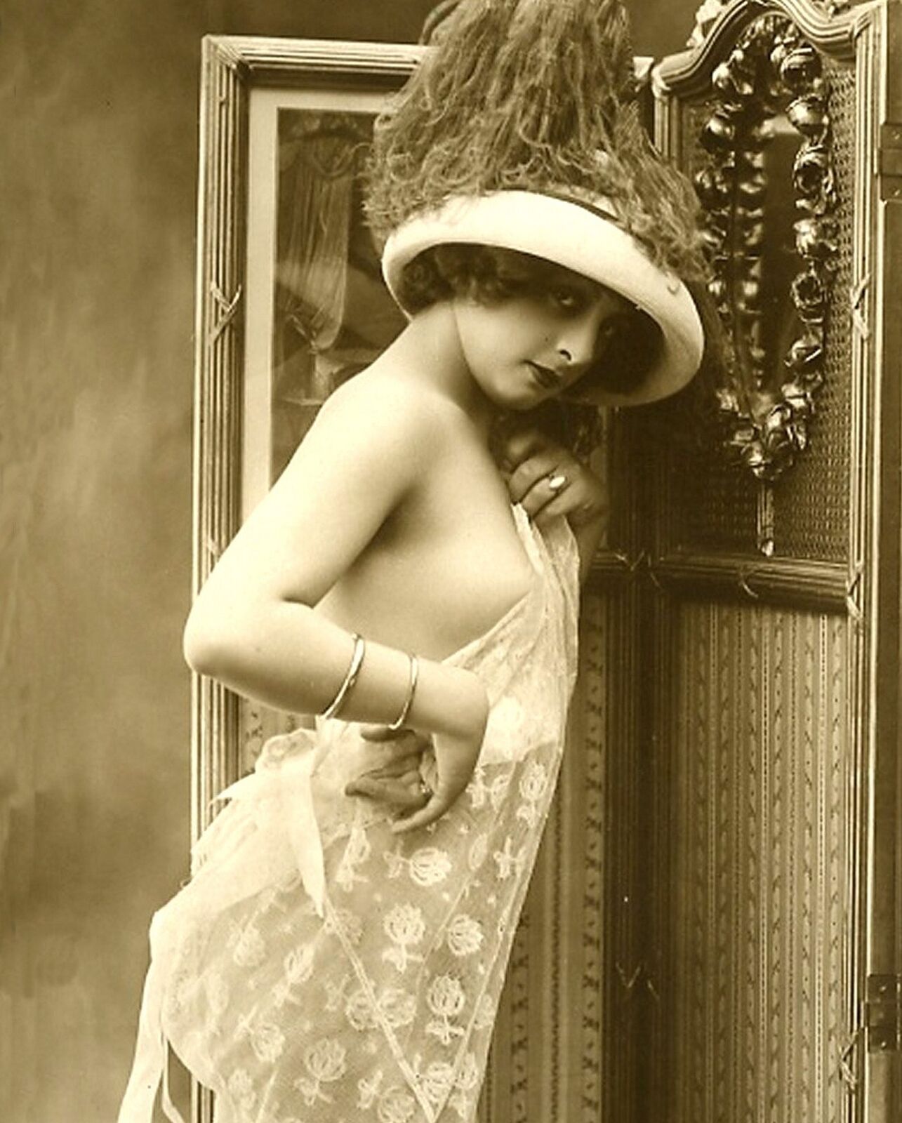 1920s Erotic French Beauty BORDERLESS 8X10 Lingerie Photo