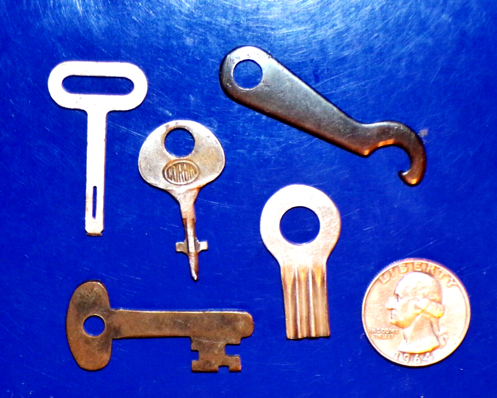 Lot of Five Unusual Vintage & Antique Keys