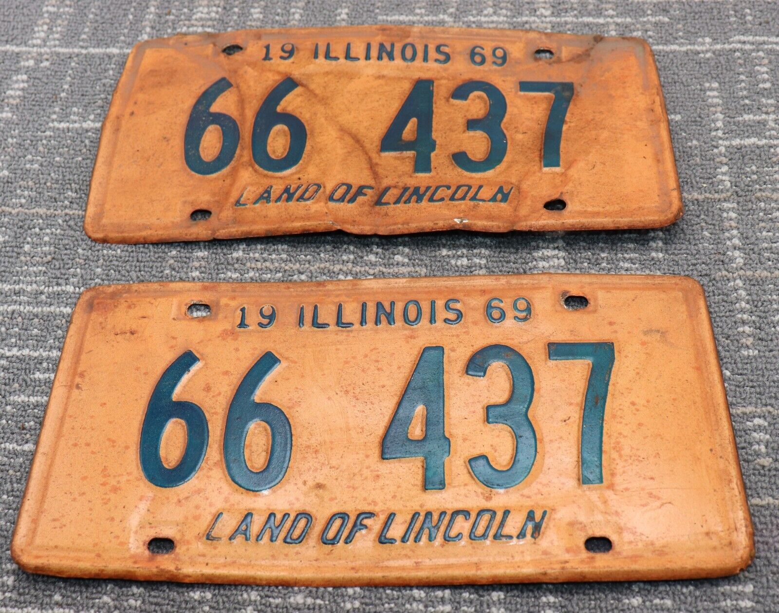 Vintage 1969 Illinois License Plate Set 66 437 Original Paint