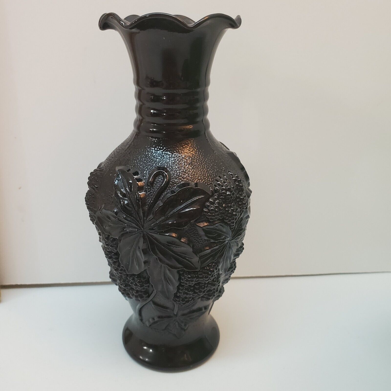 Beautiful Vintage BLACK AMETHYST Loganberry Imperial Glass Vase NO DAMAGE
