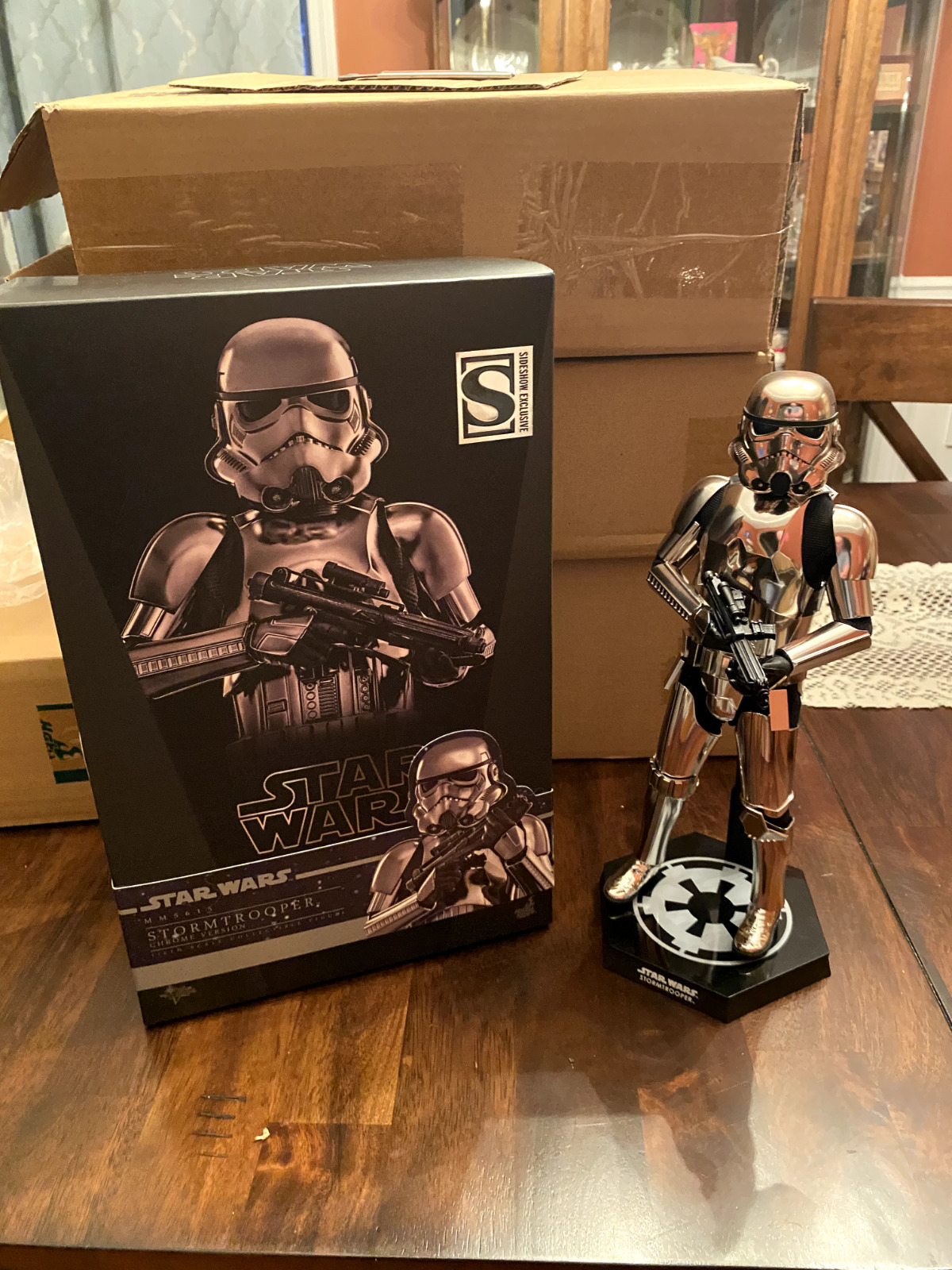 HOT TOYS STAR WARS 1/6TH MMS615 CHROME STORMTROOPER -MINT CONDITION