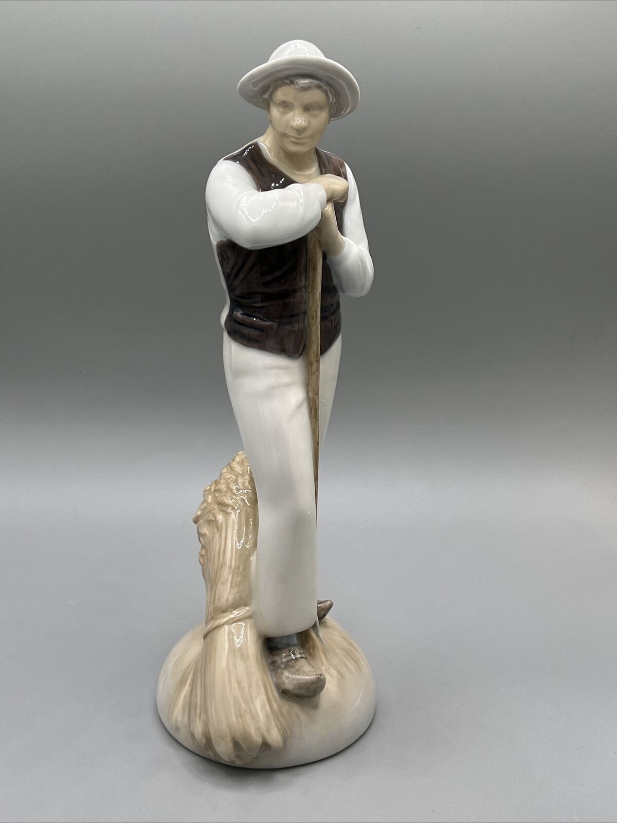 Bing Grondahl Harvest Man #2049 Porcelain Figurine