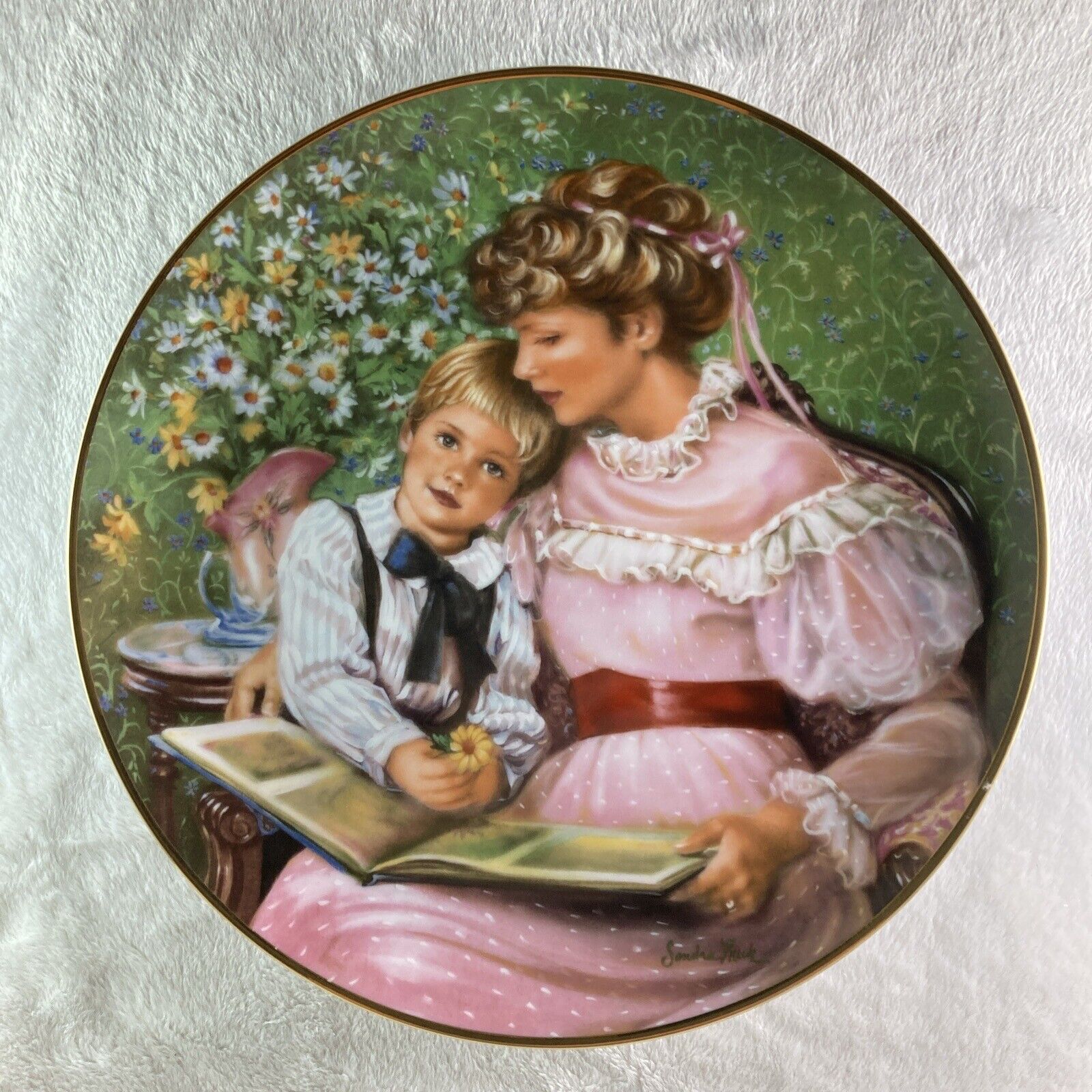 TIMES REMEMBERED Plate Artist Sandra Kuck Mother\'s Day 1986 Reco Mother & Child