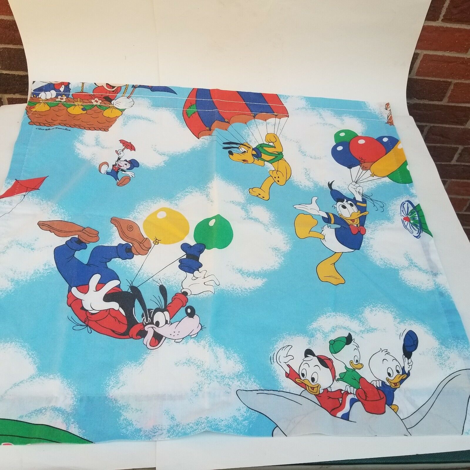 Vintage Walt Disney  Goofy Donald Balloons Cricket Fabric