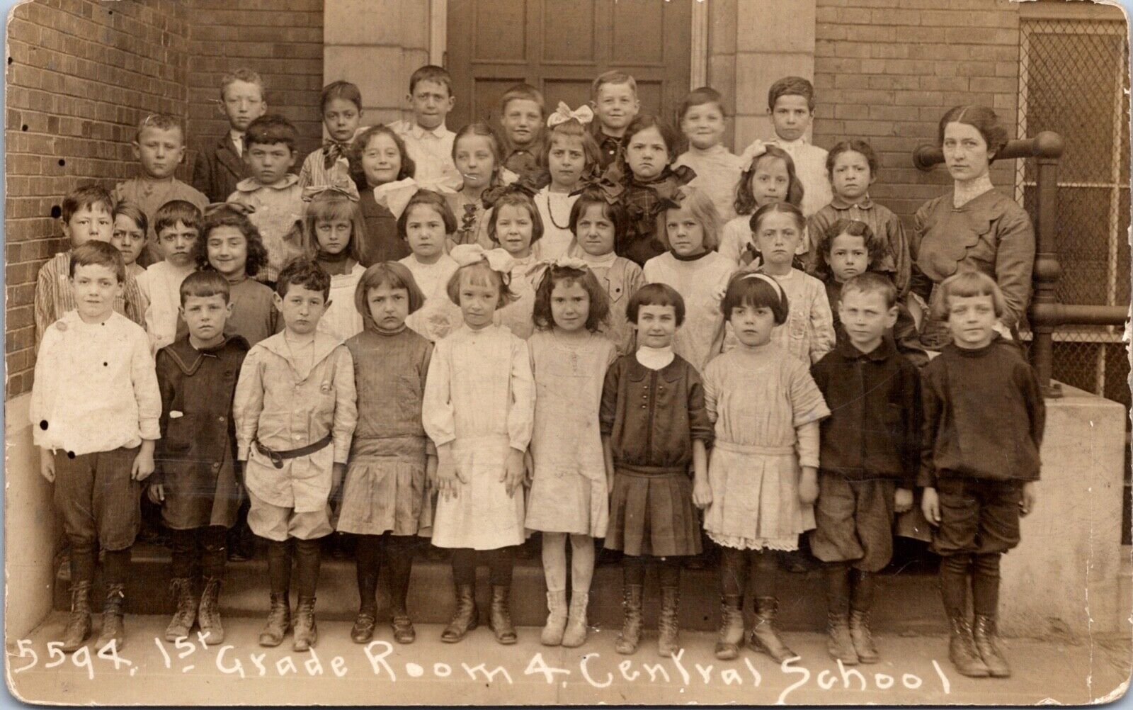 Vintage c1902 RPCC First Grade Class Picture Children Kids Fashion