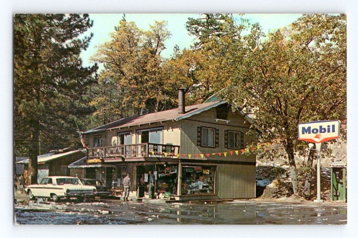 1950'S. PINE COVE, CALIF. MOBIL GAS STATION, POST OFFICE. POSTCARD. GG17