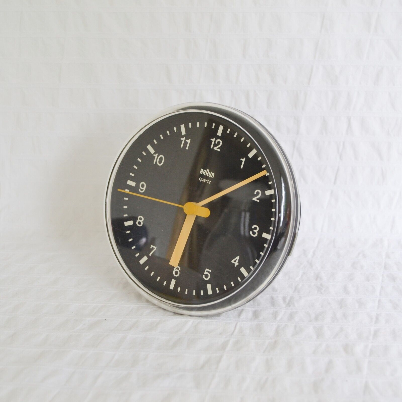 Vintage Braun AG Wall Clock Type 4833 Domo Quartz 1979 by Dietrich Lubs Bauhaus