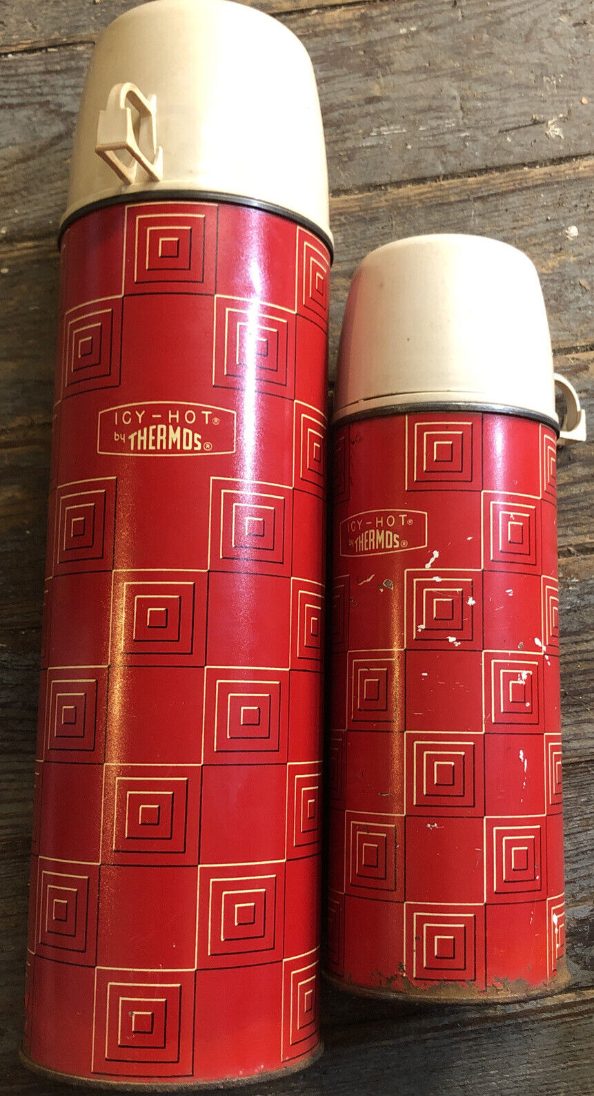 Vintage 2 Icy Hot Thermos Bottle No 2210/2410 King Seeley Thermos 1963 Vacuum