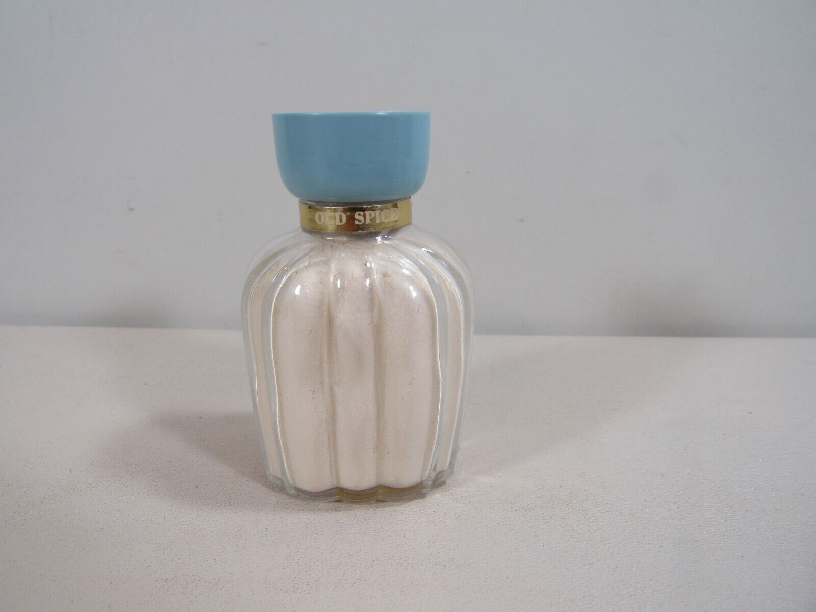 Vintage Old Spice Sachet Powder in Glass Bottle