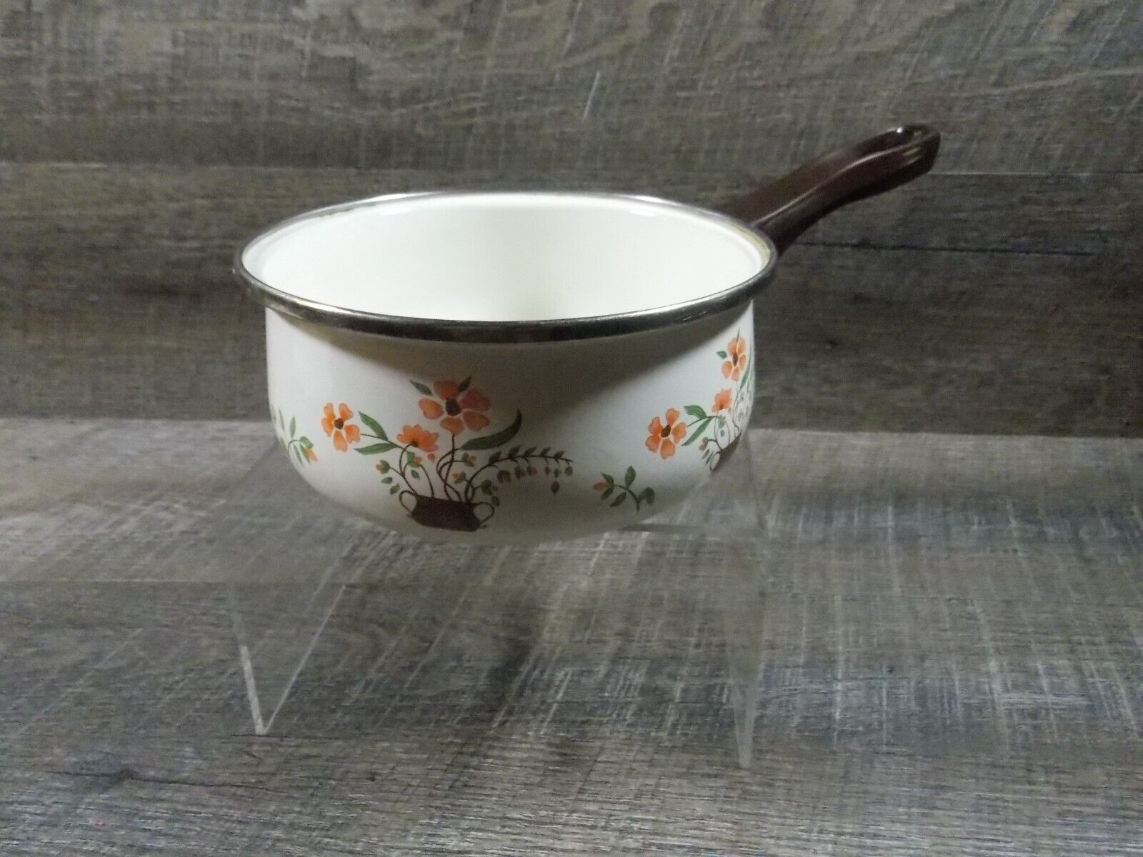 JPM Countryside Collection Enamel Cookware Vintage 1 qt Saucepan, Floral Pattern