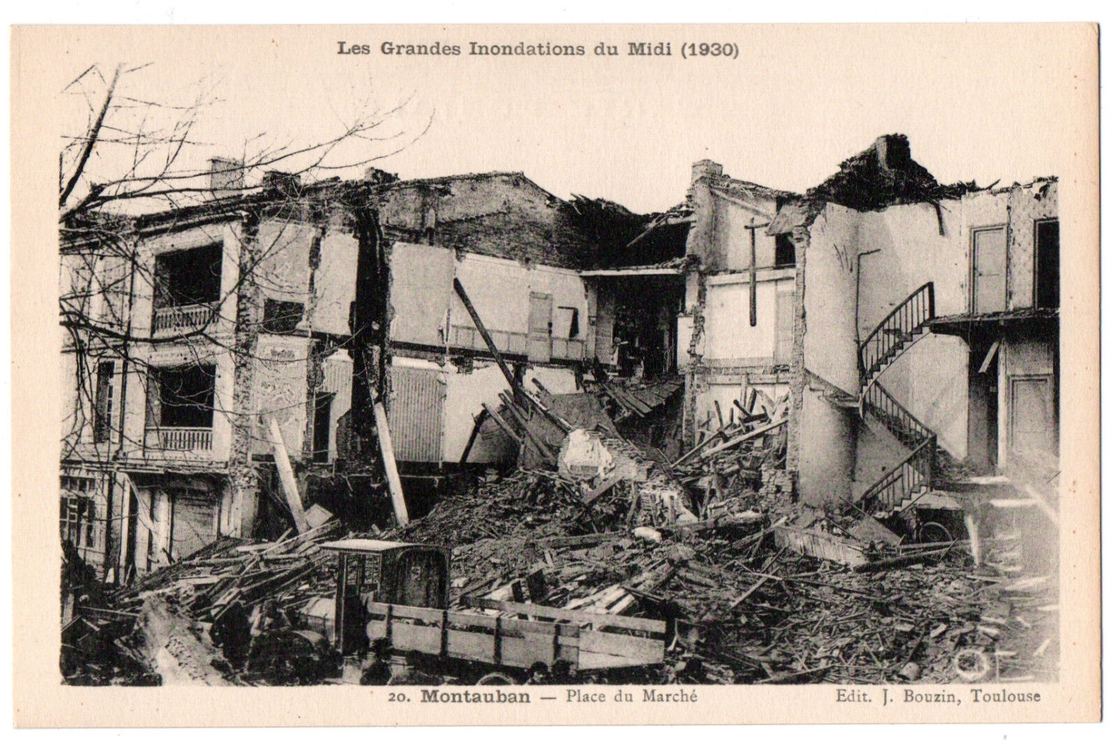 CPA 82 - MONTAUBAN (Tarn et Garonne) - 20. Place du Marché, 1930 Floods