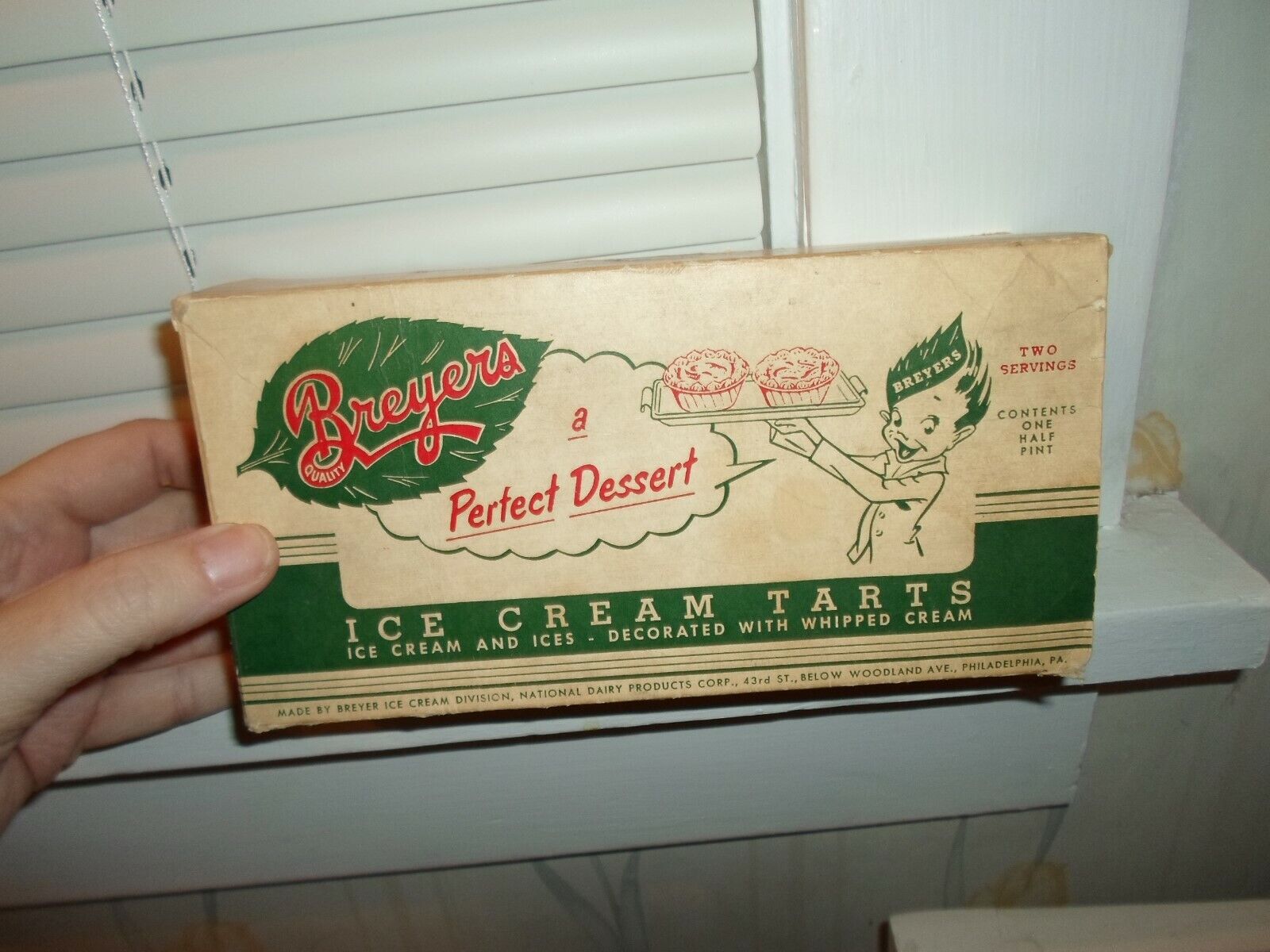 Vintage BREYERS of PHILADELPHIA Strawberry ICE CREAM TARTS Empty Box 