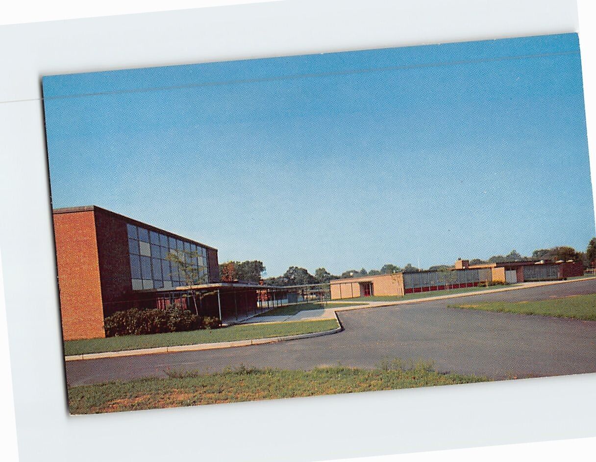 Postcard Old Saybrook Junior-Senior High School Old Saybrook Connecticut USA