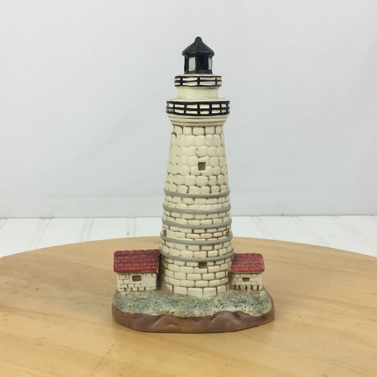 Geo Lefton Boston Light Lighthouse Figurine Vintage 1993 #01195 Boston Harbor