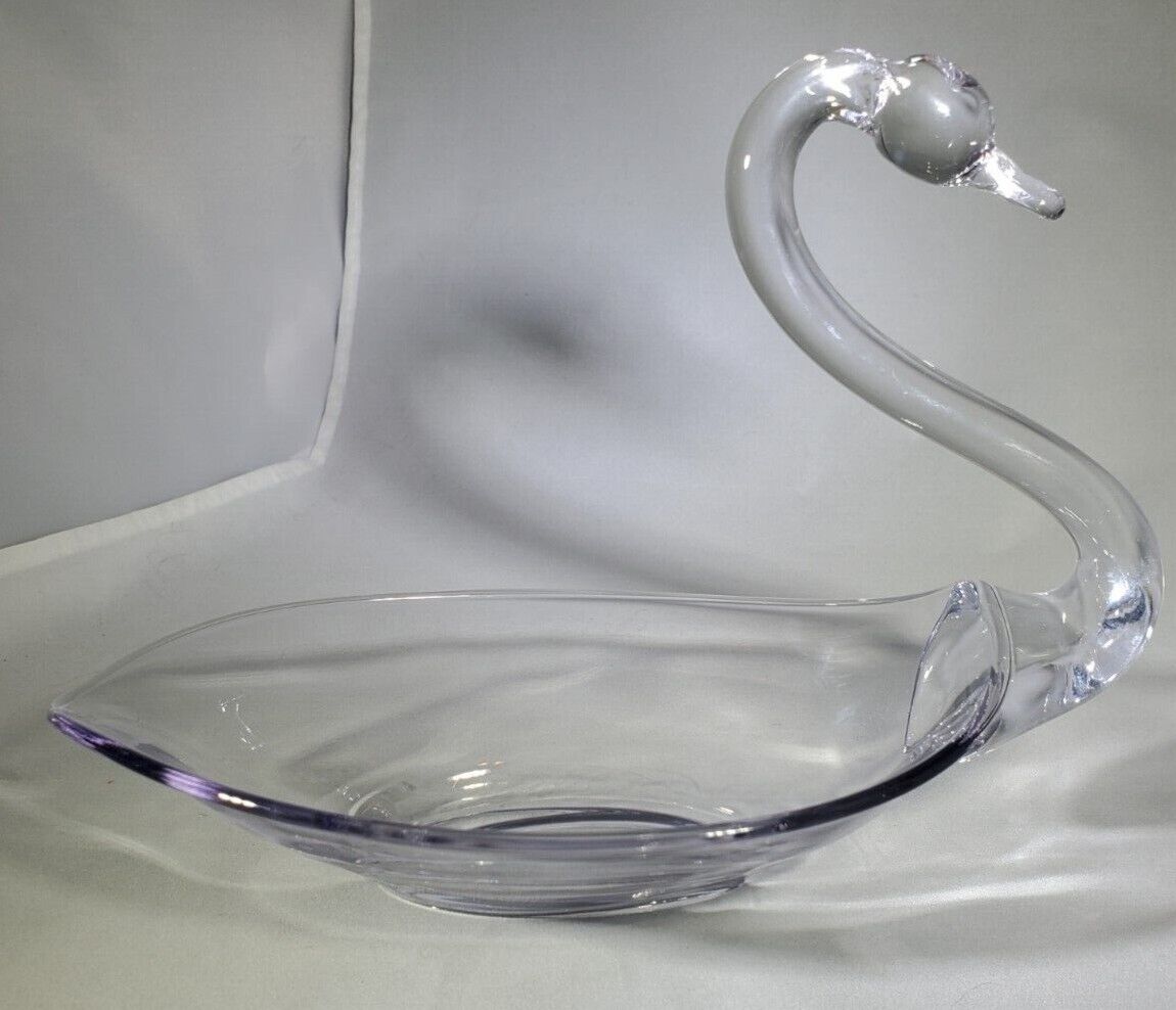 Sparkling Vintage Glass Swan with just a Hint of Purple