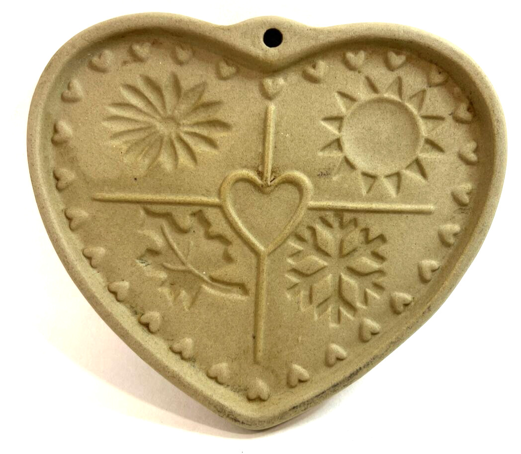The Pampered Chef Seasons Of The Heart Stoneware Cookie/Candy Mold Vintage 1997