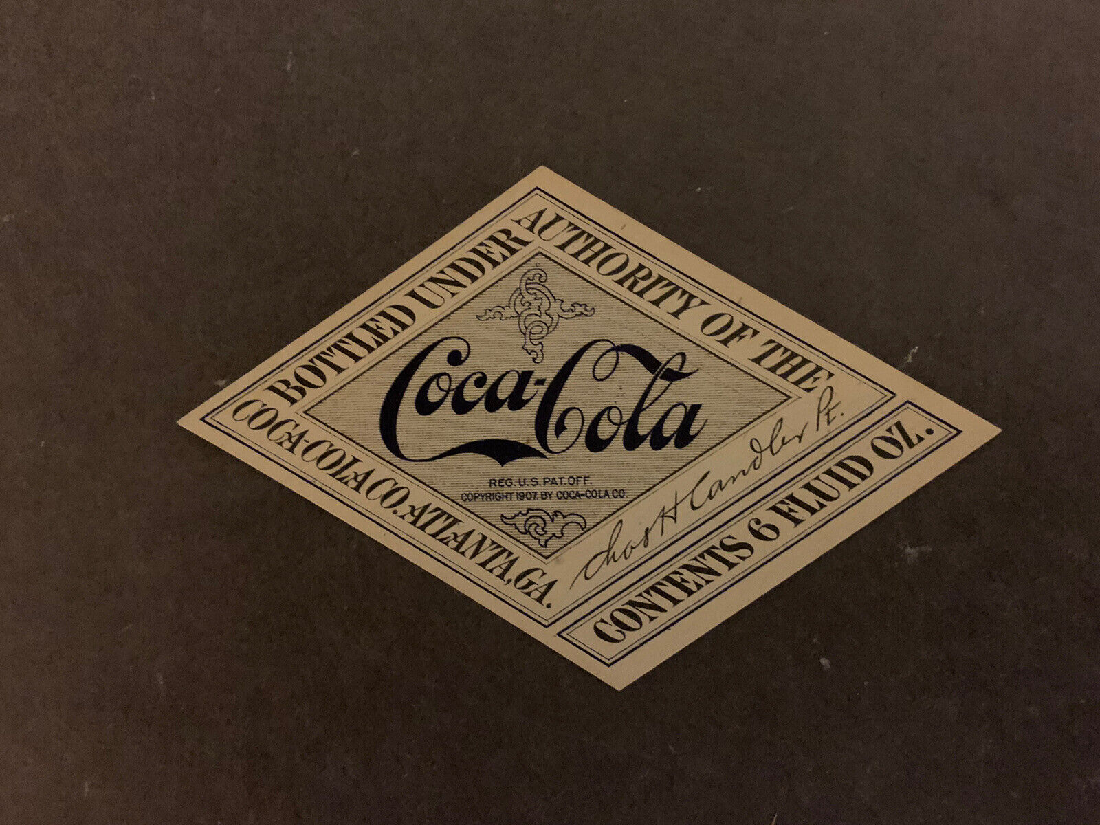 COCA COLA 1917 UNUSED 6 Oz B/W Label (Scarce)