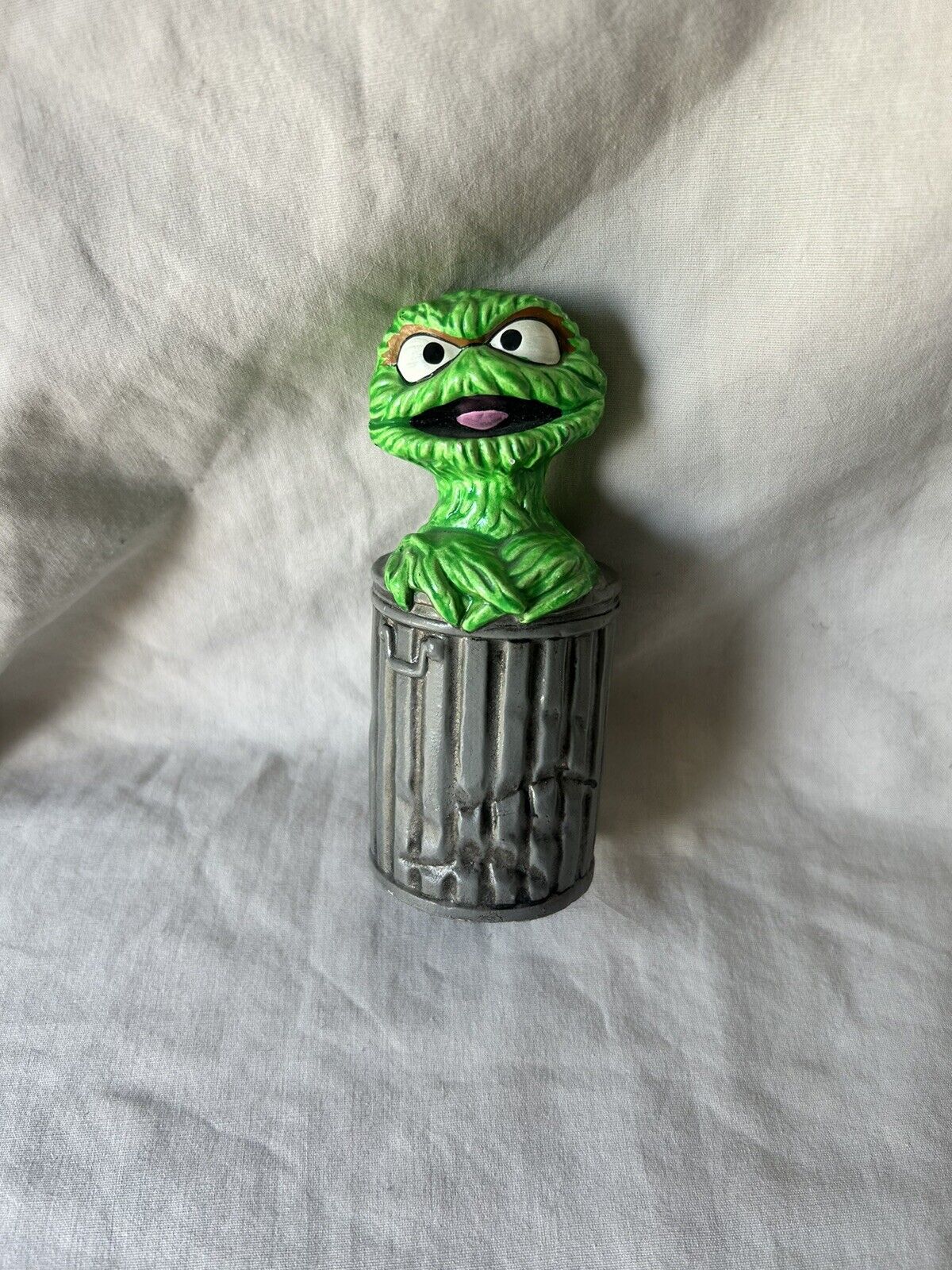 Vintage 1976 Oscar The Grouch Sesame Street Gorham Ceramic Figurine