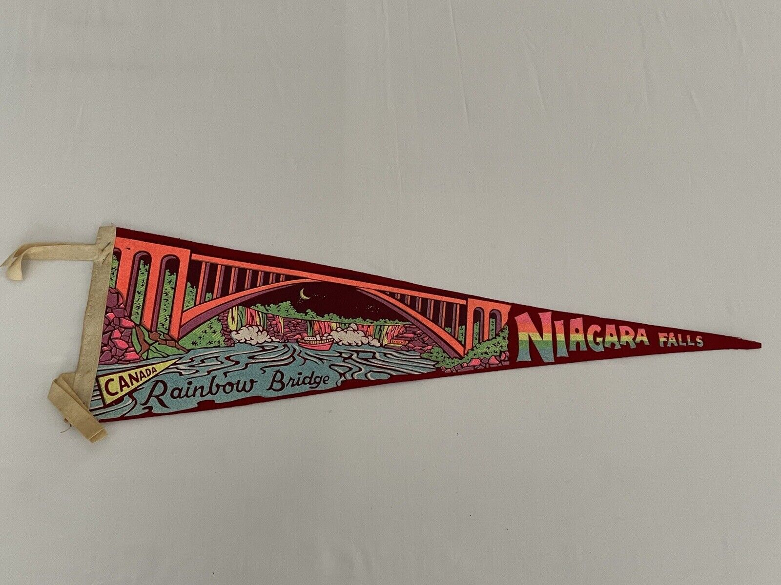 Vintage NIAGARA FALLS Rainbow Bridge Canada Pennant 1123
