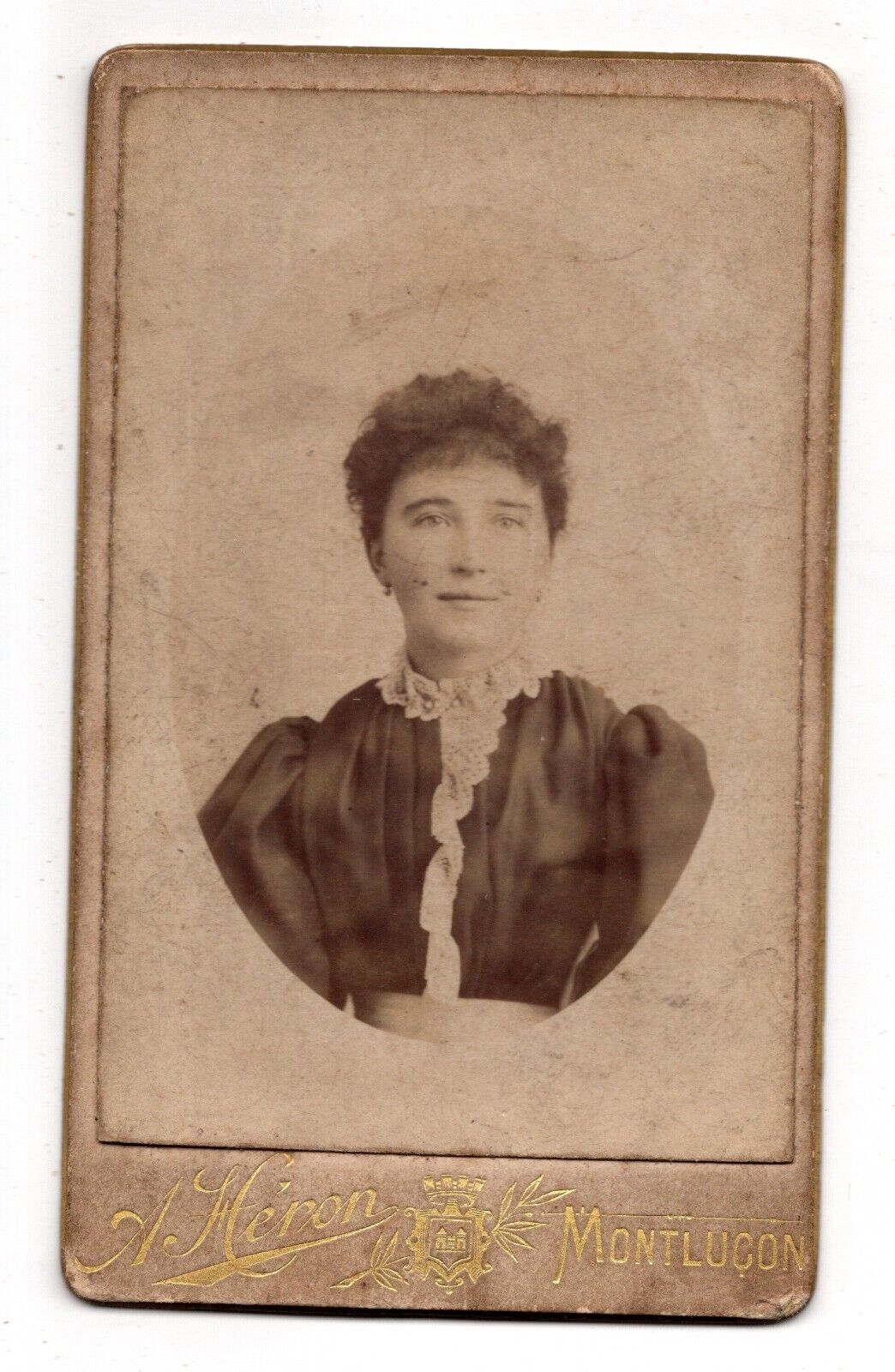 ANTIQUE CDV CIRCA 1890s A. HERON GORGEOUS YOUNG LADY MONTLUCON FRANCE