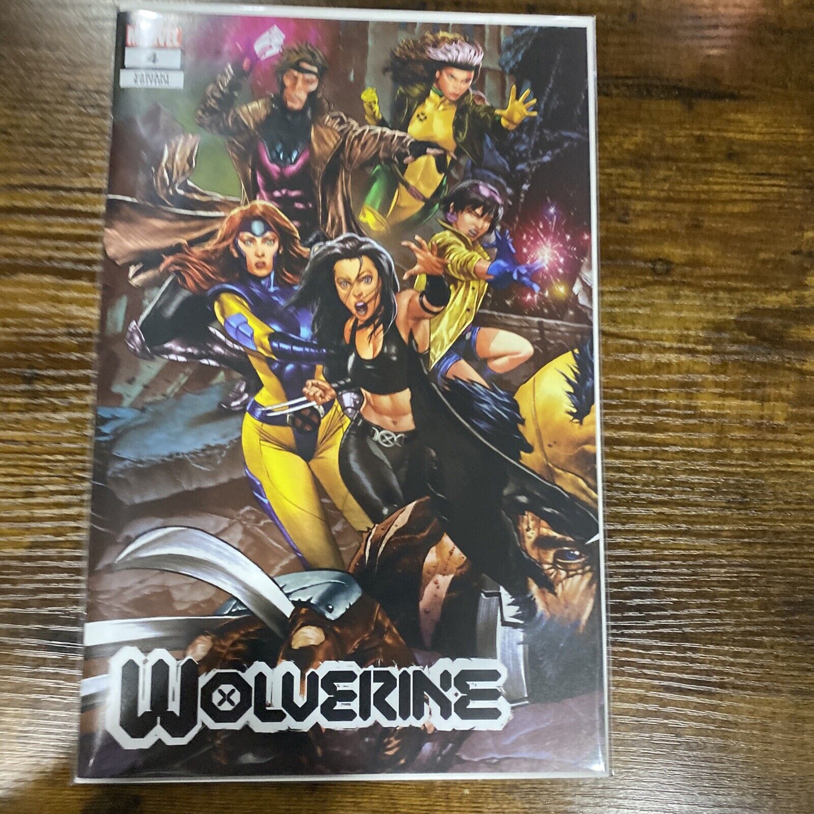 WOLVERINE #4 * NM+ * MICO SUAYAN JAY ANACLETO TRADE VARIANT CONNECTING COVER 🔥
