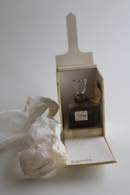 1940s vintage Replique Raphael Paris, glass perfume bottle in original box