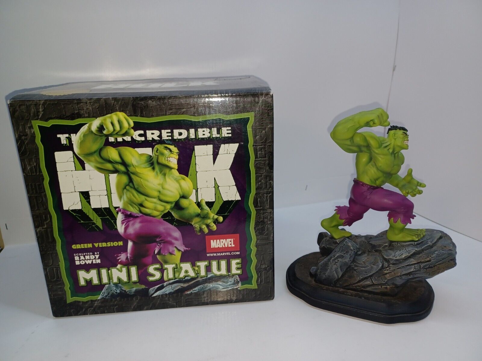Marvel The Incedible Hulk mini statue-Randy Bowen-Green Ver. NIB 