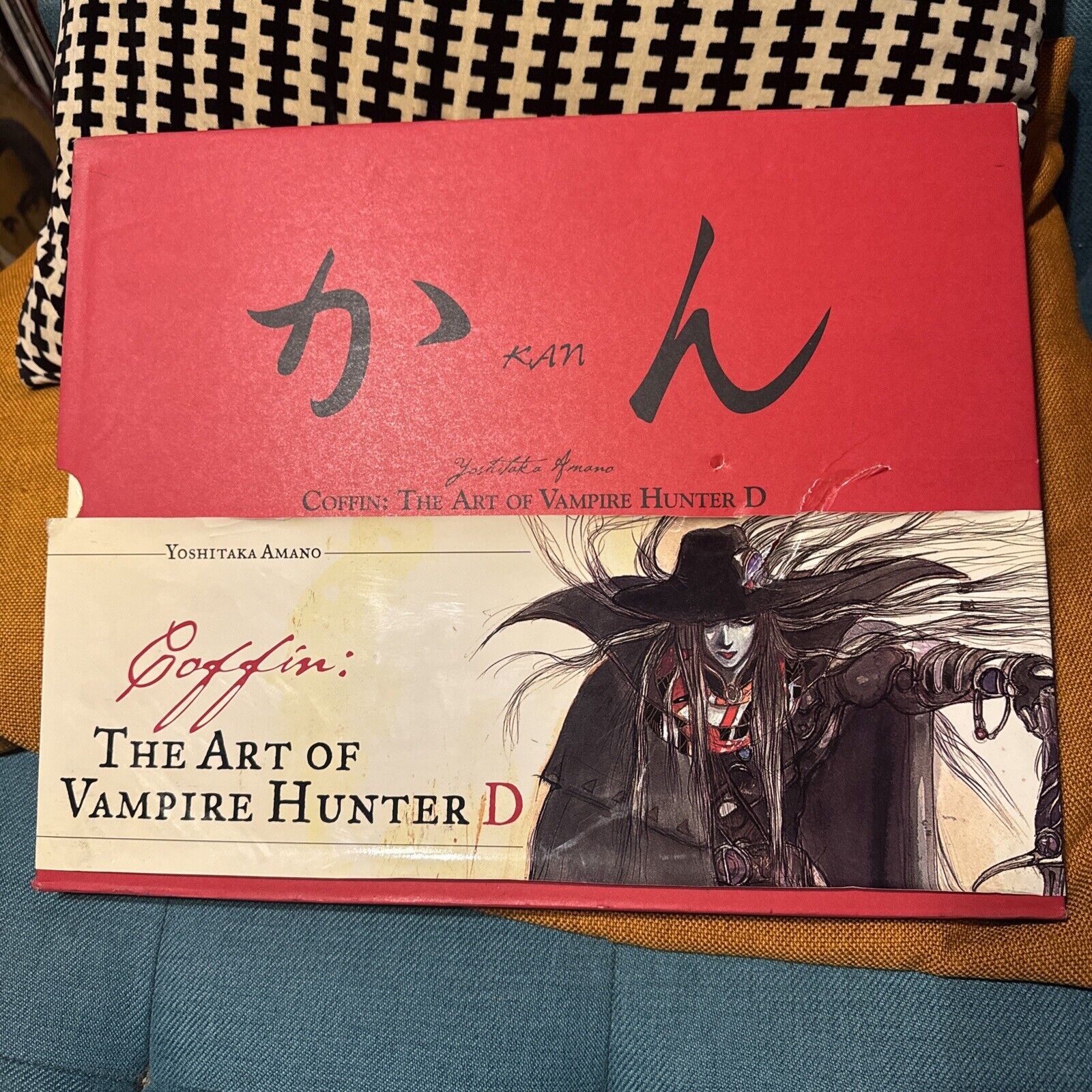Coffin: The Art of Vampire Hunter D by Yoshitaka Amano Book in Slip Case SEE PIC